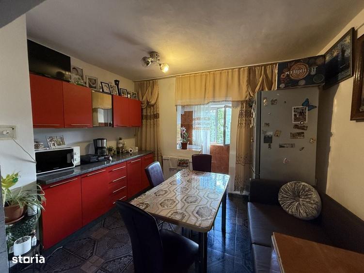 Apartament cu 2 camere decomandat în Soarelui