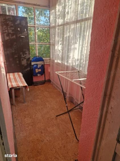 Apartament cu 2 camere decomandat în E3