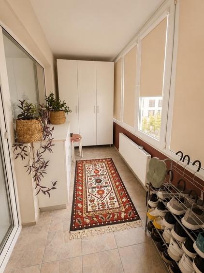 Apartament cu 4 camere decomandat în Central