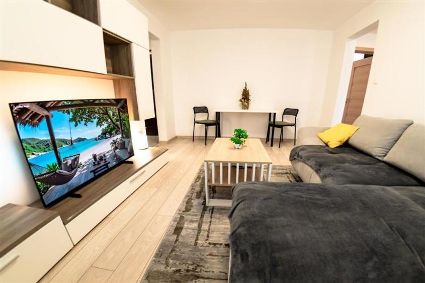 Apartament cu 3 camere semidecomandat în Eroii Revoluției