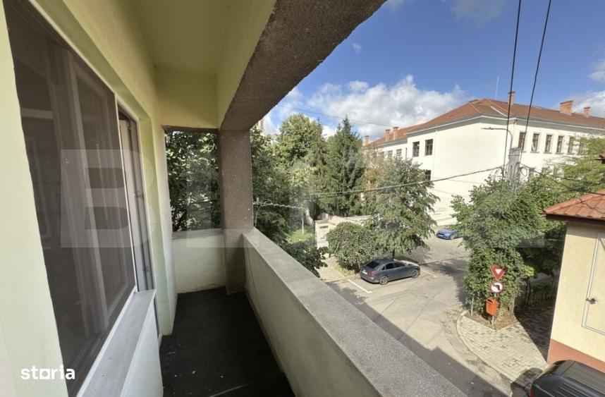 Apartament cu 4 camere în Someșeni