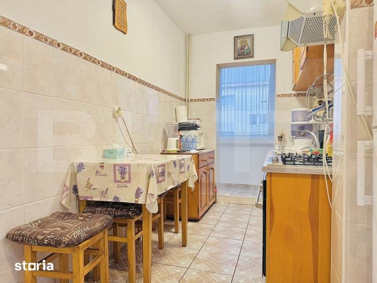 Apartament cu 3 camere decomandat, mobilat în Astra