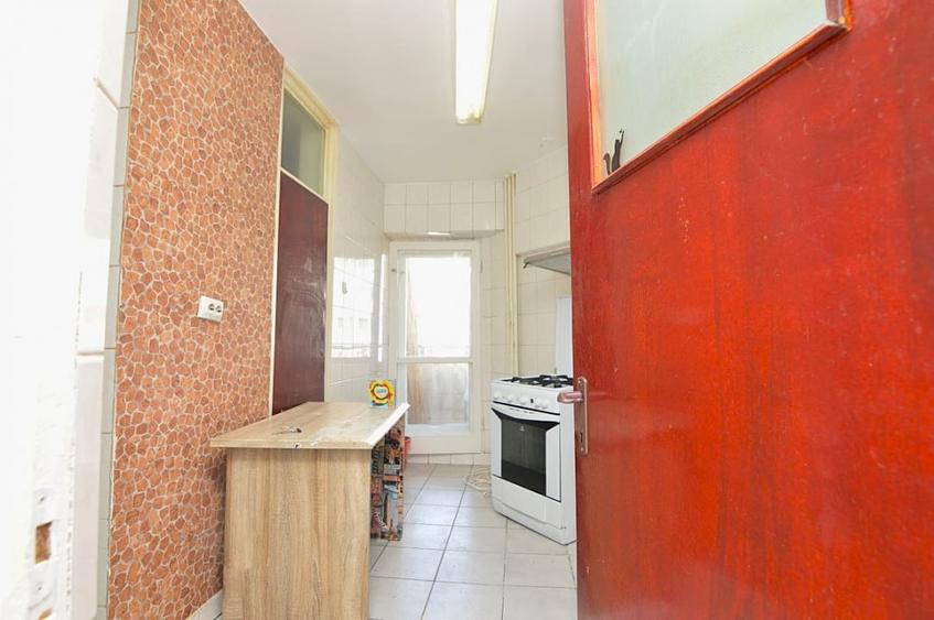 Apartament cu 3 camere decomandat, mobilat în Unirii