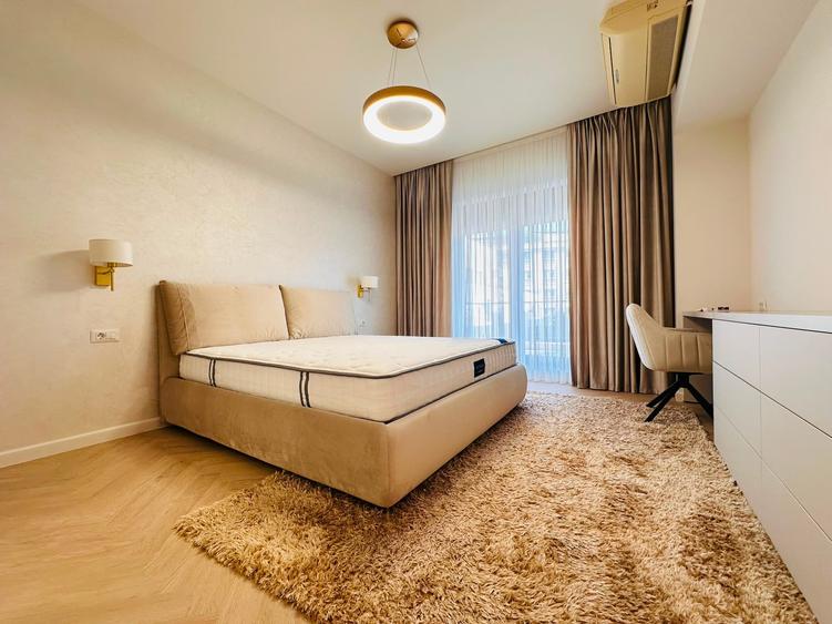 Apartament cu 4 camere decomandat în Herăstrău