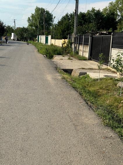 Teren de 2500 mp, în Dârza