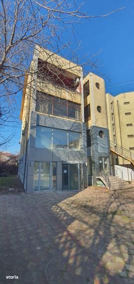 Spațiu comercial, de 731 mp, în Babadag
