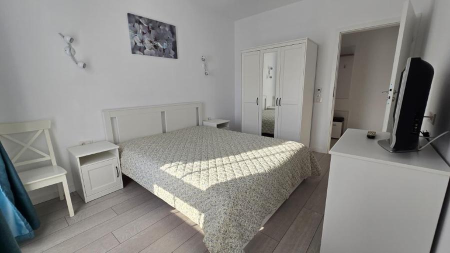 Apartament cu 2 camere decomandat, mobilat în Prelungirea Ghencea