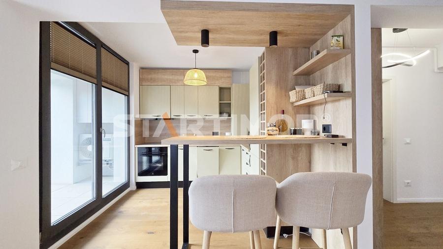 Apartament cu 3 camere decomandat, mobilat în Central