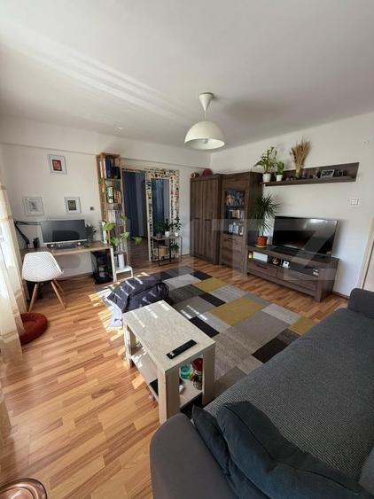 Apartament cu 2 camere semidecomandat, mobilat în Plopilor