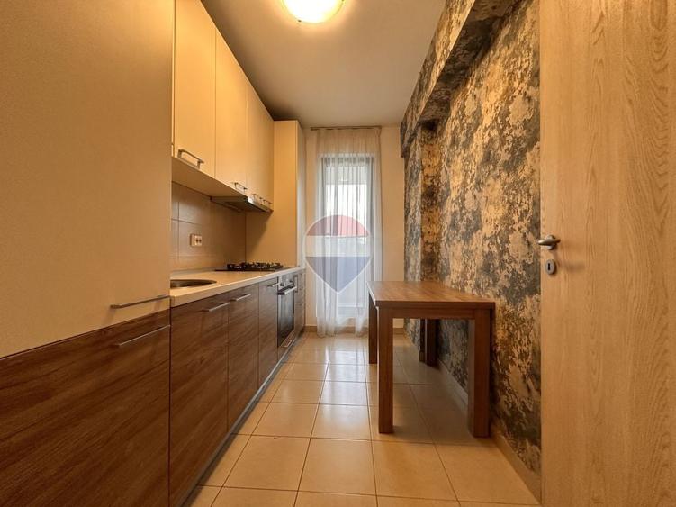 Apartament cu 2 camere semidecomandat în Central