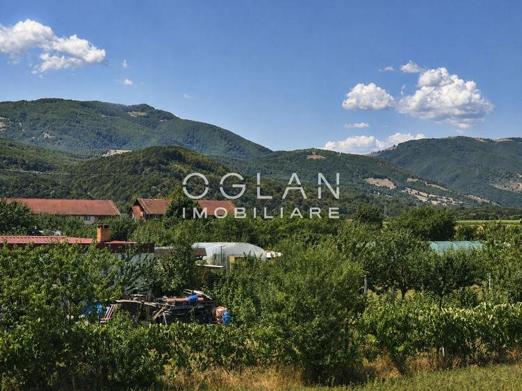 Casă individuală cu 4 camere cu Canalizare în Exterior Sud