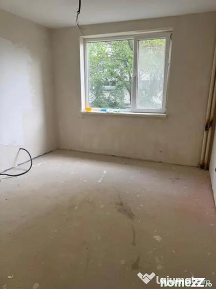 Apartament cu 4 camere decomandat în Gării