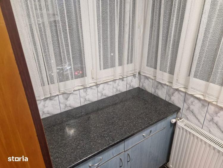 Apartament cu 2 camere decomandat, mobilat în Central
