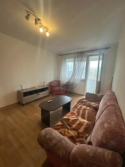Apartament cu 3 camere decomandat, mobilat în Brâncoveanu