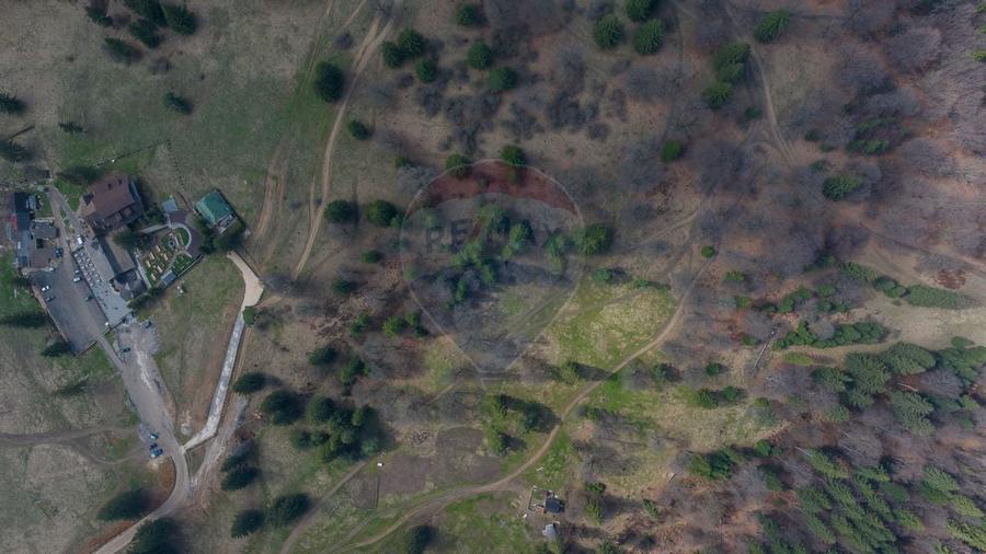 Teren Poiana Brasov, langa Stana turistica 1872mp, PUZ case/ pensiuni - 3