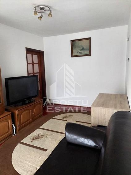 Apartament cu 2 camere, etajul 3, zona Girocului - 1
