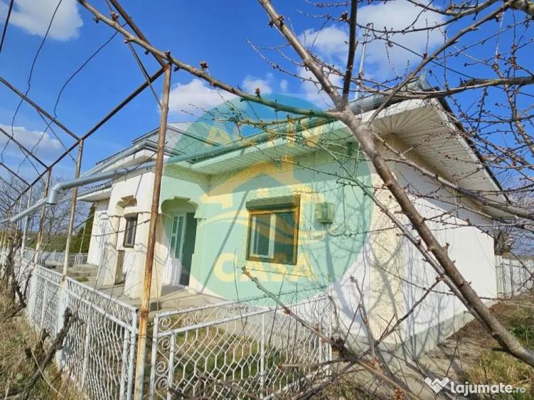 Casa de vanzare, zona Romanului - 3