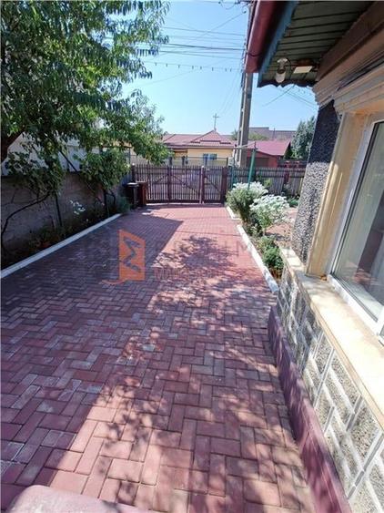 Casa tip parter si teren 1750 mp in zona Transilvaniei - 8