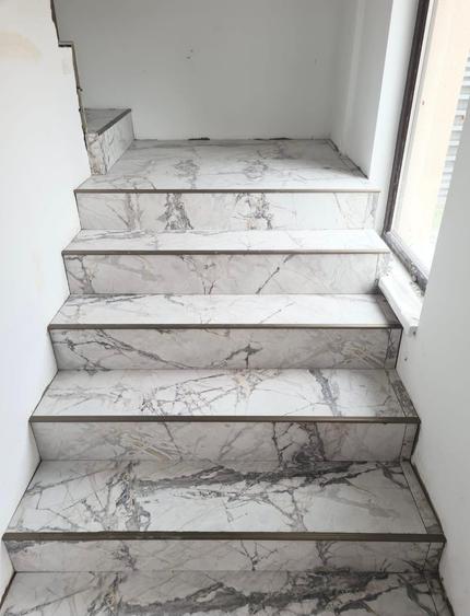 Navodari- casa p+m 4 dormitoare , living , 2 gr sanitare - 7