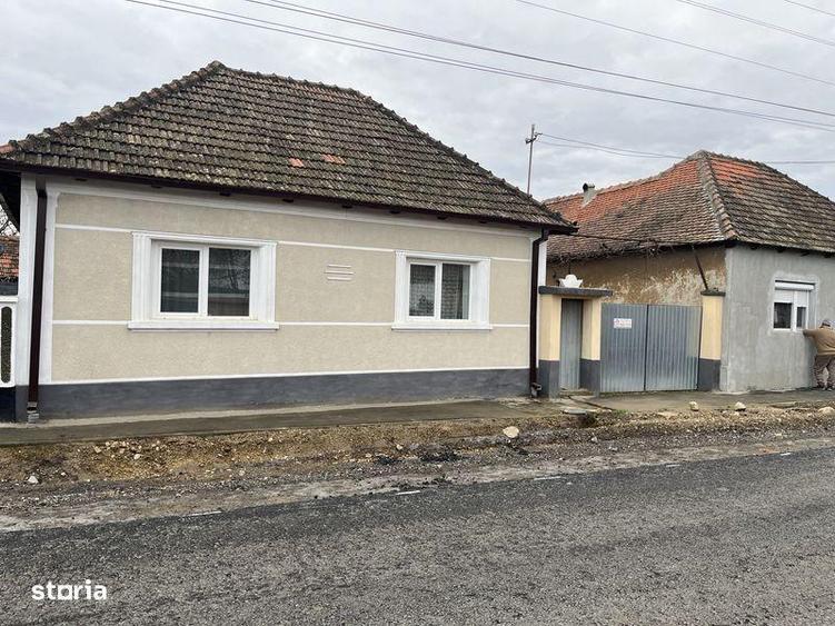 Casa de vanzare localitatea cauasd - 1