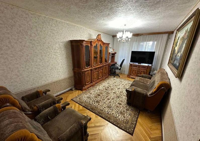 3 camere Eroii Revolu?iei - 1