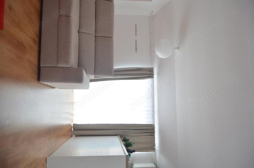 Apartament cu 3 camere decomandat în Poiana Țapului