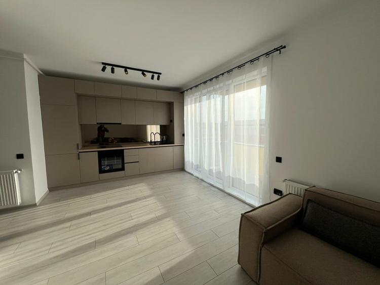 Apartament  cu 3 camere,2bai si 2 parcari - 8