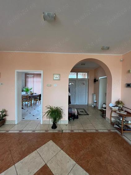 Vila cu 6 camere, 5 bai, piscina, garaj, Strada Colinelor, Oradea. - 6