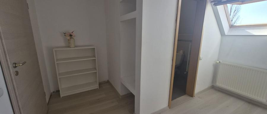 Camera de inchiriat - 4