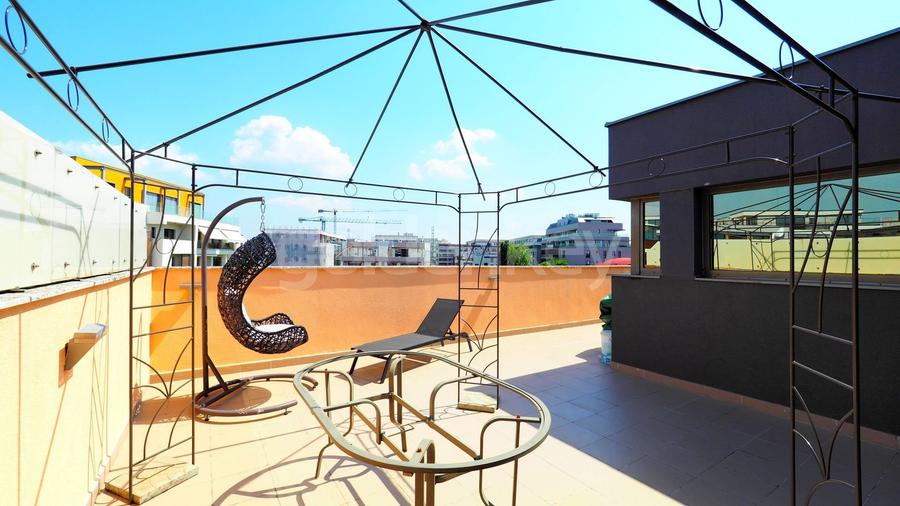 Penthouse duplex cu 5 camere | 250sqm | 2 garaje | terasa 55mp - 1