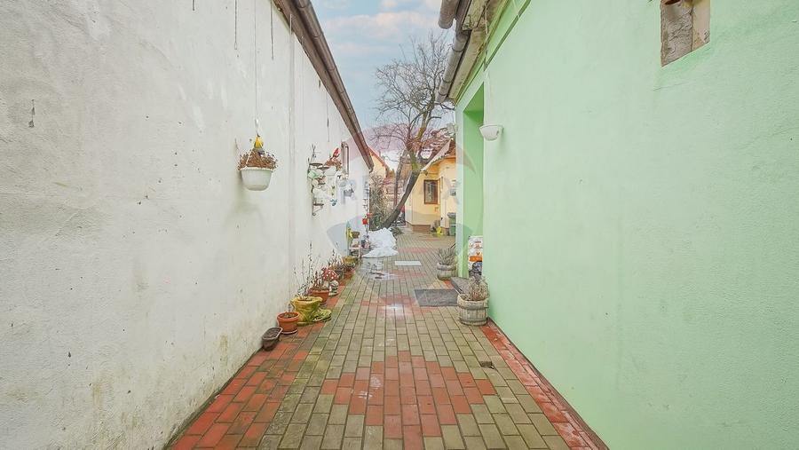 COMISION 0% | CORP DE CASA + CURTE-3 CAMERE | zona Grivitei - Blumana - 21