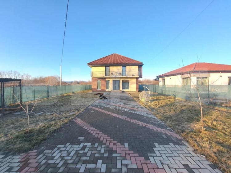 Casă individuală cu 4 camere cu Canalizare în Prejmer