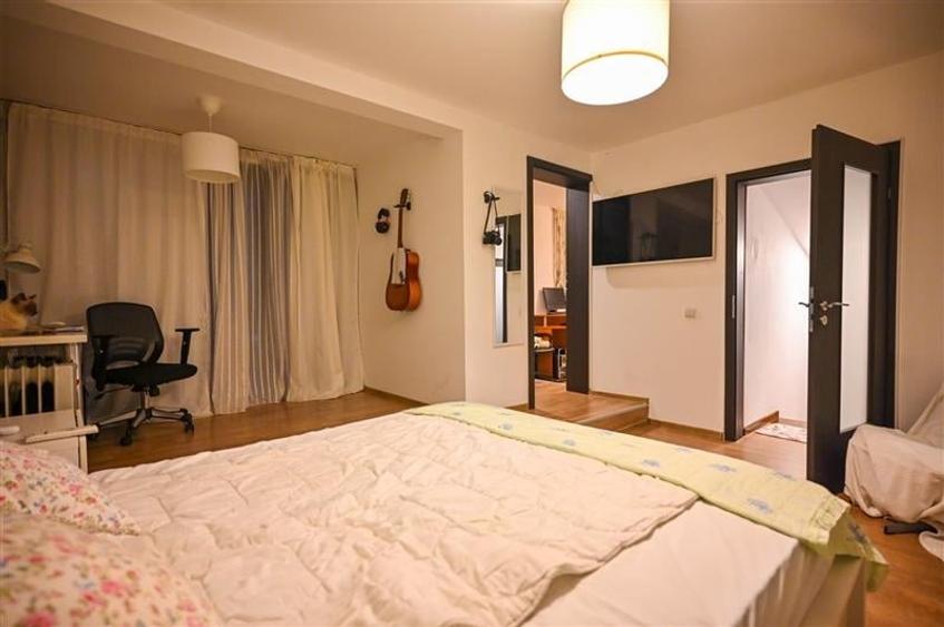 FILM&3D! Resedinta notabila, in pretiosul areal:Drumul Poienii,Centru Istoric Me - 28