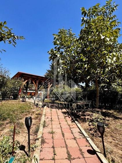 Vila impresionanta 605 mp, curte 2191 mp, dublu acces auto, garaj - 14