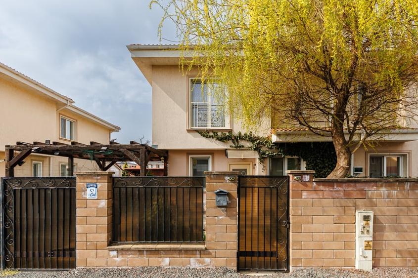 Duplex mediteranean, curte superbă – Timisoara,, panouri solare - 1