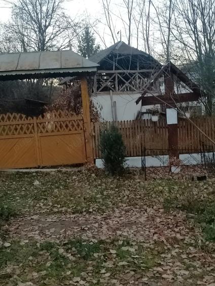 Casa de vanzare in comuna Tatarani - 4