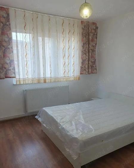 PROPRIETAR Vand apartament 3 camere, Micro 21 Hotel Orient - 4