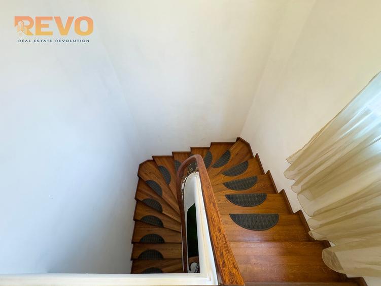 Victoriei -  Berzei |Vilă interbelică | 5 camere | 190mp | Curte | Comision 0% - 11