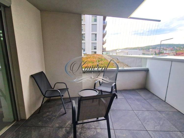 Apartament cu 2 camere semidecomandat, mobilat în Iris
