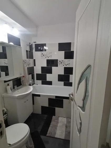 Apartament cu 2 camere, etajul 1/4, zona Podu Ros - 5