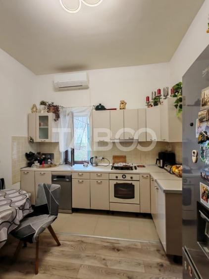 Apartament in cartierul Gruia de vanzare cu 3 camere 2 bai la vila - 5