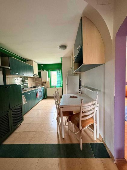 Apartament cu 4 camere, decomandat, de inchiriat in Zona Soarelui - 3