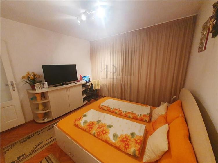 SOARELUI - 3 CAM - 2 BAI - SPATIOS -  CENTRALA PROPRIE - ETAJ INTERMEDIAR - ZONA - 4