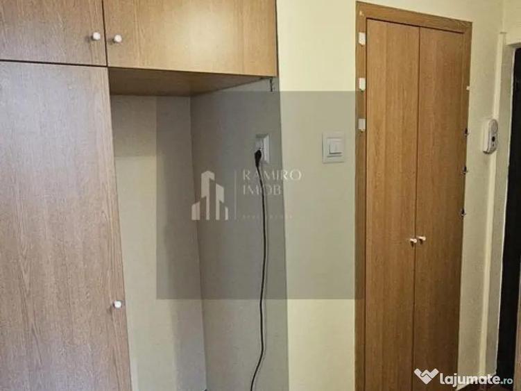 Garsoniera renovata 35 mp/ Metrou 1 decembrie la 3 minute - 1