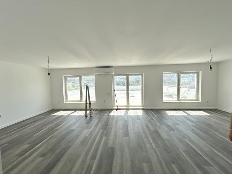 PENTHOUSE 4 camere 160mp, Terasa+balcoane 143mp View panoramic Zona Panemar - 1