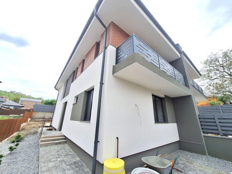 Duplex nou, 115 mp, 2 balcoane, terasa,Dezmir, zona str. Criseni/Bonas - 7