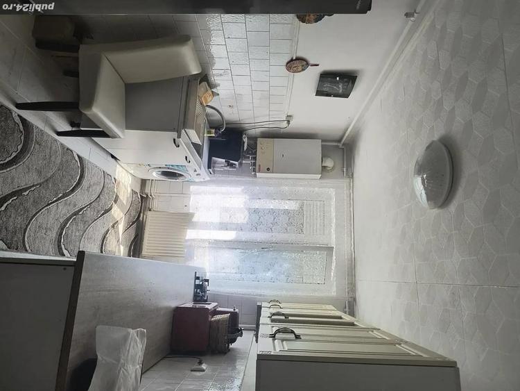 vand apartament cu 2 camere - 2