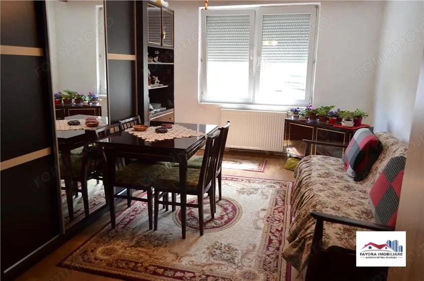 Ap. 3 Camere si 2 Bai cu Garaj de Vanzare Zona Corina - 4