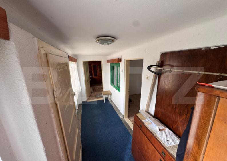 Casa solida din caramida cu teren generos Gura Ocnit - 6