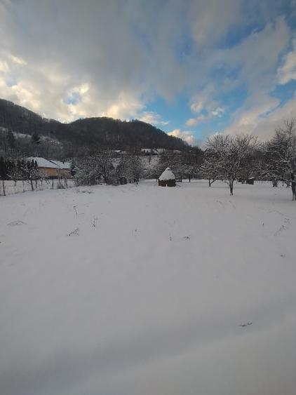 Vând teren intravilan - 1